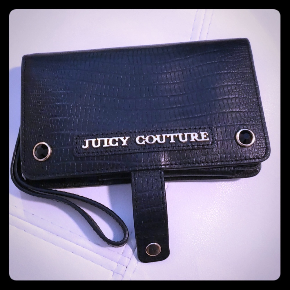 Juicy Couture iPhone 5s wallet wristlet